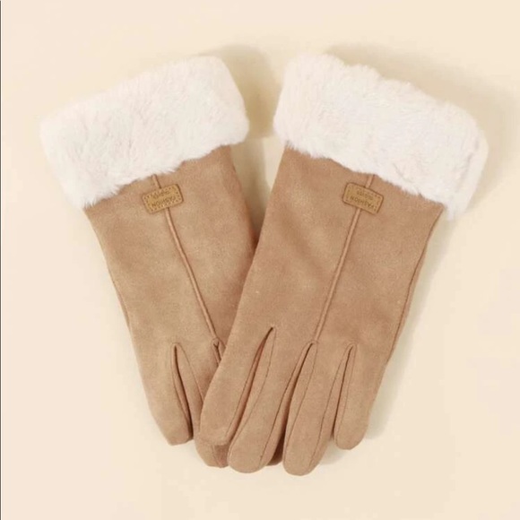 Accessories - Faux Fur Decor Tan Gloves